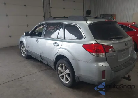 2013 Subaru Outback 2.5I Premium z USA, uszkodzony, nr VIN 4S4BRCCC9D3240895